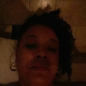 Meet your Posher, Devin